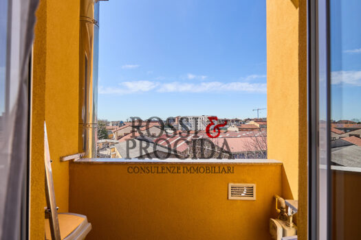VIA VOLTRI 28