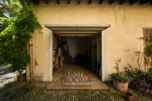 VIA VALENZA 15