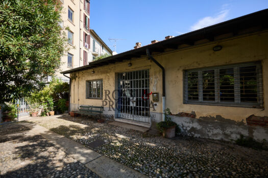 VIA VALENZA 15