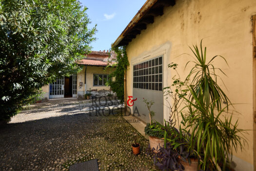 VIA VALENZA 15
