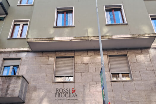 VIA PACINI 38