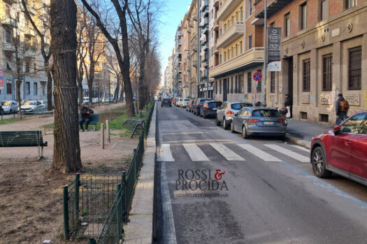 VIA PACINI 38