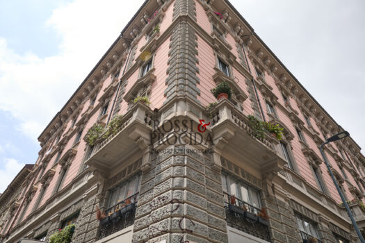 VIA LAZZARO PALAZZI 19