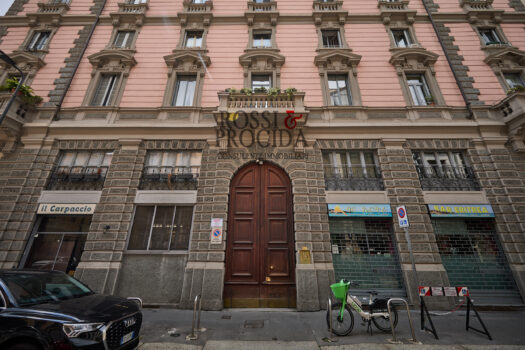 VIA LAZZARO PALAZZI 19
