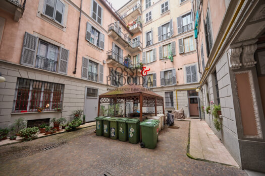 VIA LAZZARO PALAZZI 19