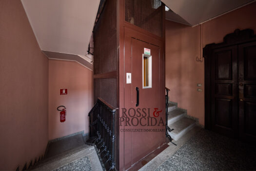 VIA LAZZARO PALAZZI 19
