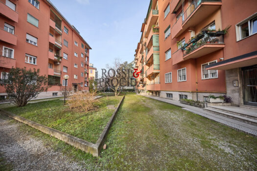 VIA FRANCESCO CAVEZZALI 19