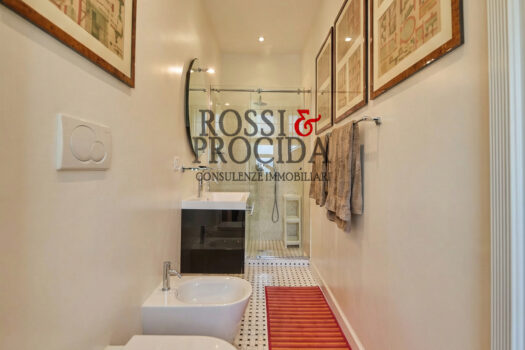 VIALE VITTORIO VENETO 24