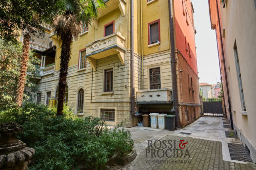 PIAZZA PIEMONTE/CORSO VERCELLI/VIA ELBA 16